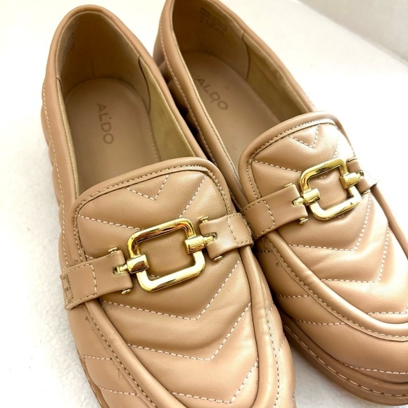 Aldo Tan Quilted W/ Gold Buckle Almond Toe Comfort Loafer Shoe (8) - Picture 5 of 12